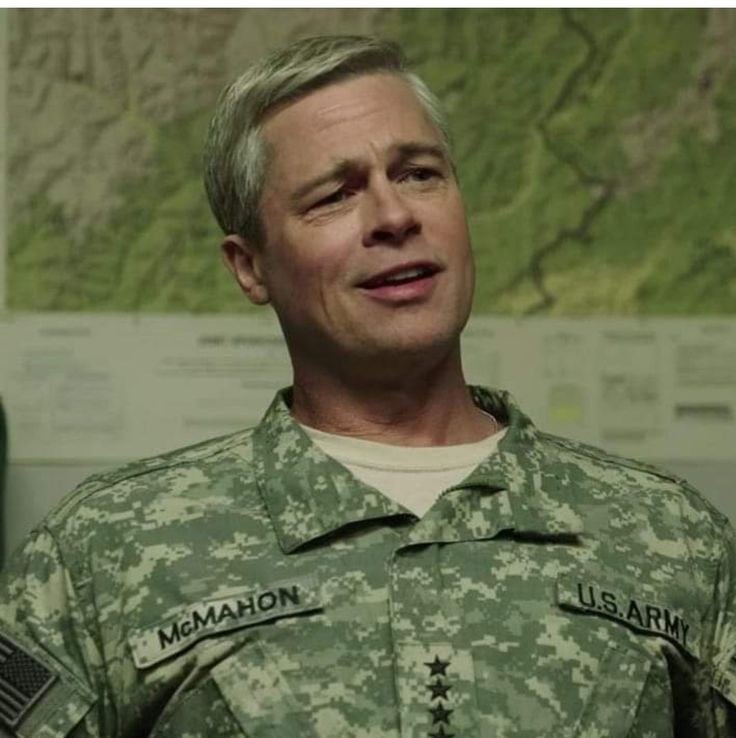 General Glen McMahon 🔞