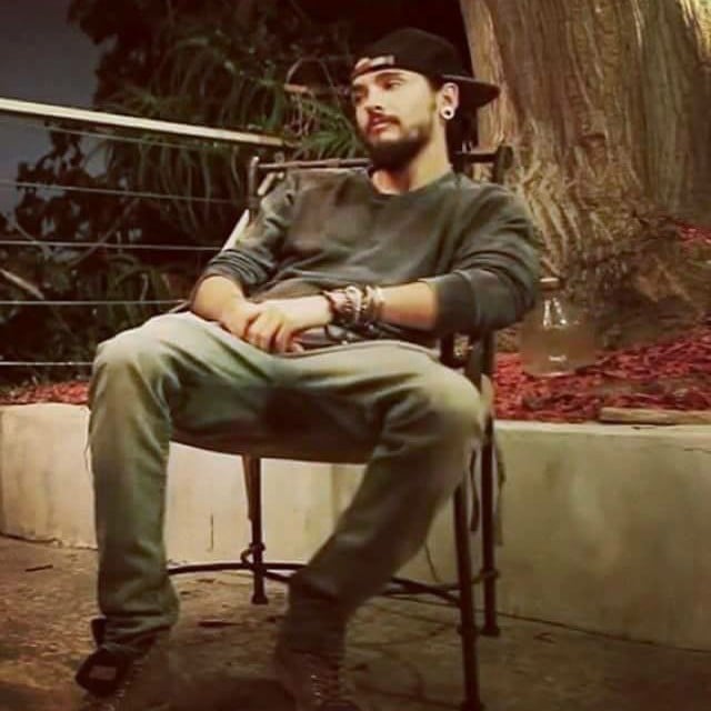 Tom Kaulitz|• Lap